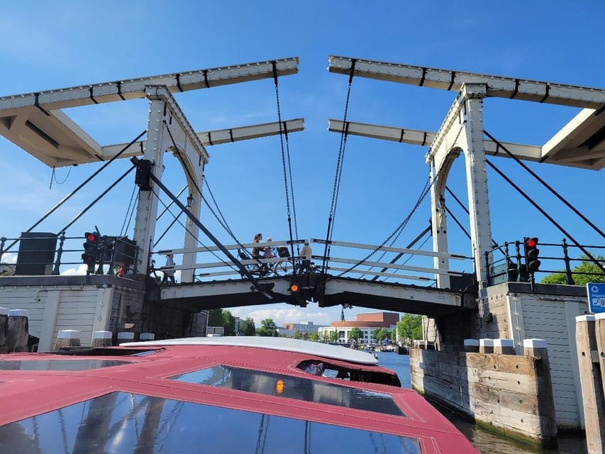 Amsterdam: Small-Group Canal Cruise incl. Drinks and Snacks - Price and value, why $85 can make sense here