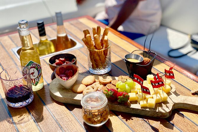 Amsterdam Small-Group Canal Cruise Including Snacks and Drinks - Dutch snacks and the open bar: what you actually get