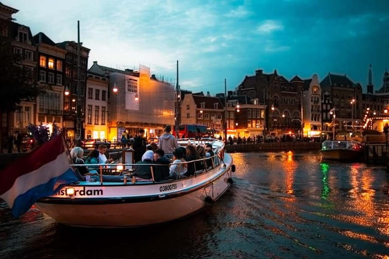 Amsterdam: The Bulldog Boat Smoke and Booze Cruise - Drinks and snacks: how the BYO rules actually work