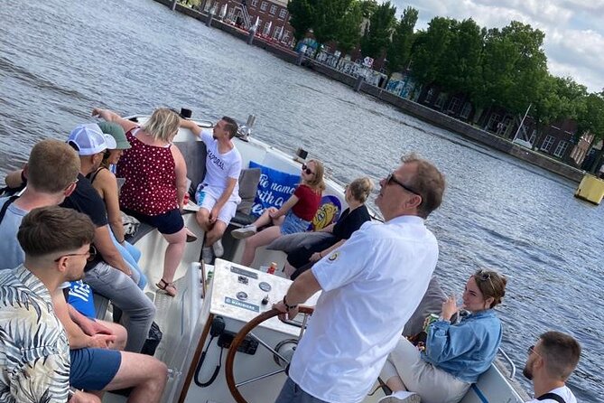 Amsterdam The Bulldog Boat Smoke Friendly Cruise + 2 drinks - Price and value: $36.30 for 1 hour plus 2 drinks