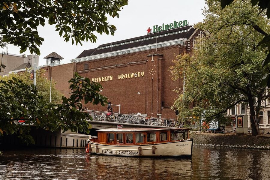 Amsterdam: The Heineken Flagship Canal Cruise - How a 1-hour canal cruise fits real vacation time