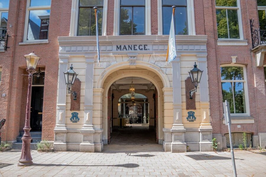 Amsterdam: The 'Hollandsche Manege' Stables Entry Ticket - Who this Amsterdam experience is for, and who should skip it