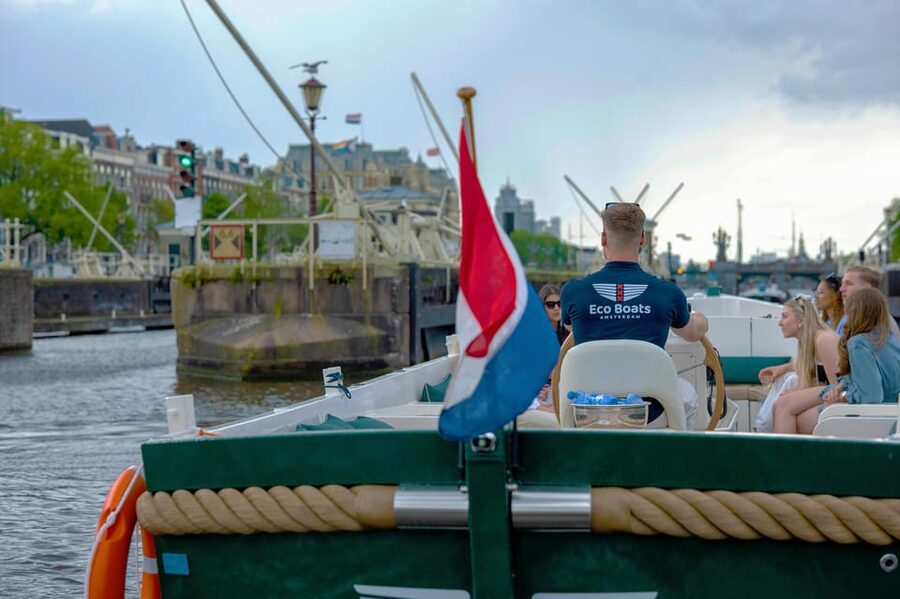 Amsterdam: The Newest Canal Cruise with Drink Option - Optional drinks: wine, beer, or soda, and how it changes the mood