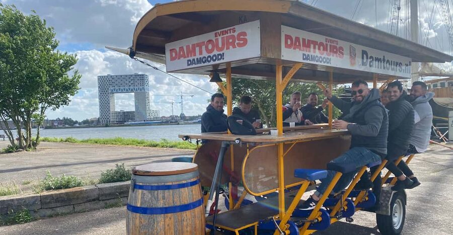 Amsterdam: The Original BUBBLES & BIKE Private Prosecco Tour - Time and Price: 85 Minutes, and Where the Value Comes From