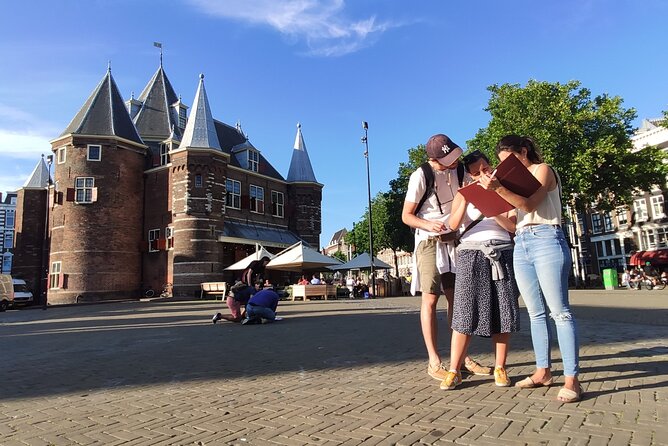 Amsterdam Treasure Hunt: The Mystery of a Secret Sender - Starting at Zwanenburgwal 178 and Picking the Right Time
