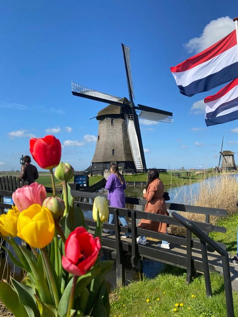 Amsterdam: Tulip Fields Day Tour with Lunch & Windmill - Middenbeemster: where the day gets its rhythm