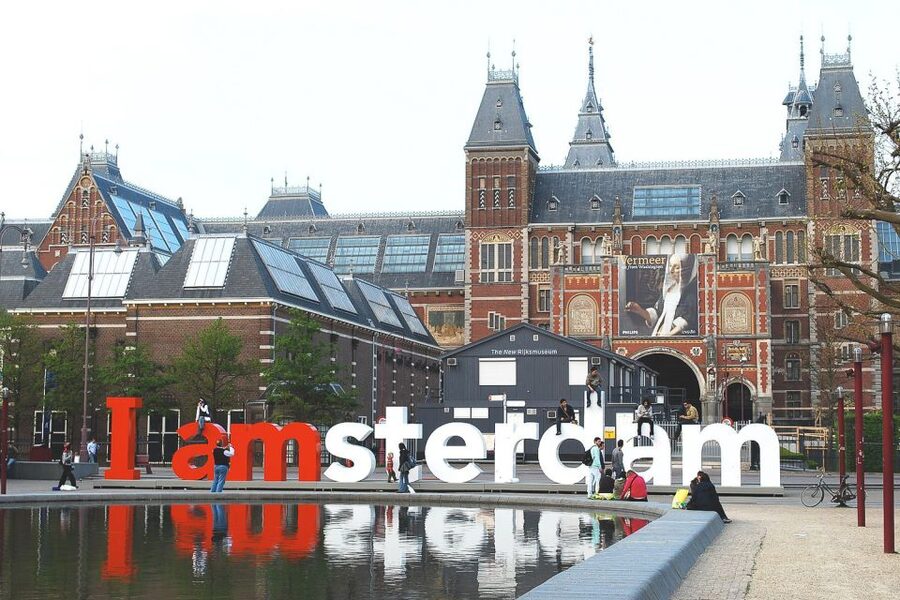 Amsterdam: Van Gogh Museum Masterpieces Tour up to 8 guests - Practical tips so your tour runs smoothly