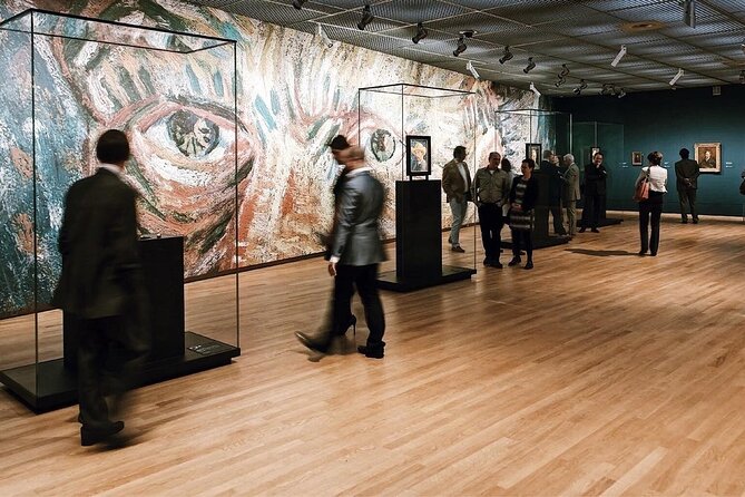 Amsterdam Van Gogh Museum Tour With Reserved Admission - Lockers, bags, and what to do with your stuff