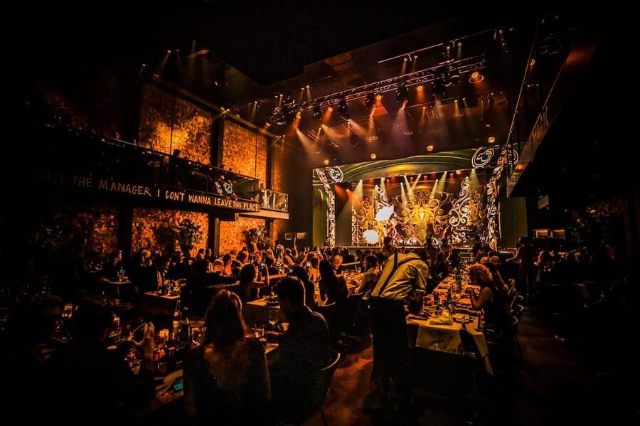 Amsterdam: VEGAS Dinner Show with 3-Course Sharing Menu - The show itself, music, dance, circus acts, and illusion