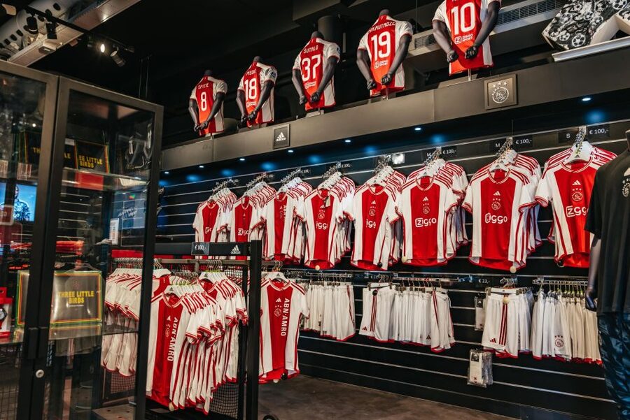 Amsterdam: VIP Johan Cruijff ArenA Tour with Drink and Scarf - FAQ