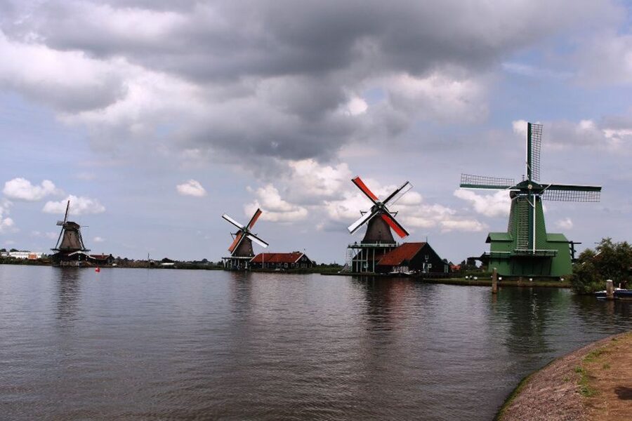 Amsterdam: Volendam, Windmill, and Cheese Farm Private Tour - Paint mills, oil mills, and more: understanding the windmill jobs