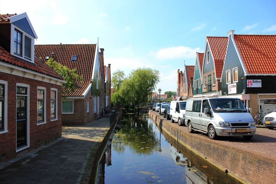 Amsterdam: Volendam, Windmill, and Cheese Farm Private Tour - Zaanse Schans: where windmills, houses, and shops tell one story