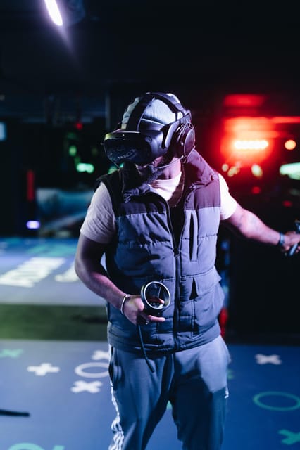 Amsterdam: VR Game Park Free-Roaming Experience - Should you book this ADAM VR free-roaming session?