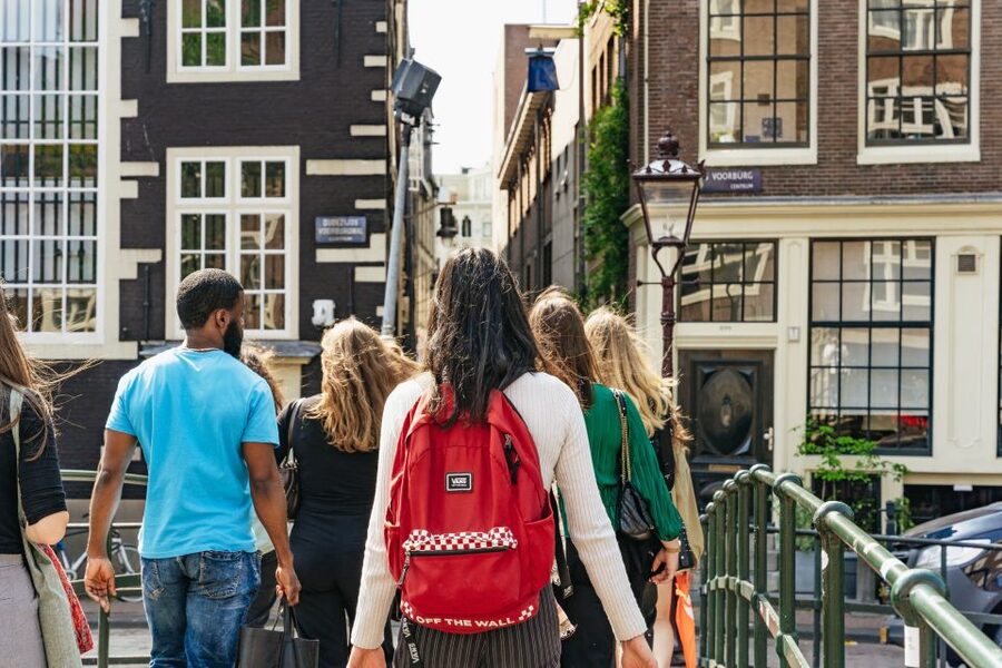 Amsterdam: Walking Tour, Jewish Museum & Synagogue Tickets - What to bring, plus what is not included