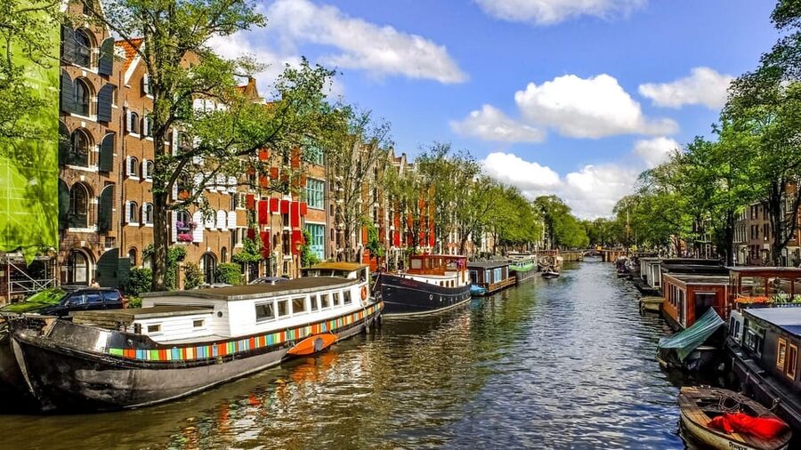 Amsterdam Walking Tour with a Local - Choosing your time: 1 to 6 hours and what you should aim for