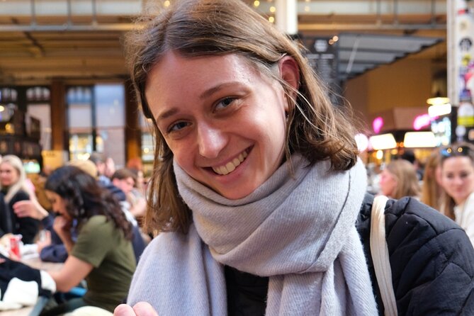 Amsterdam-West Food Tour with local guide - Larry’s in Amsterdam West: bao buns, jackfruit, and street-food fun