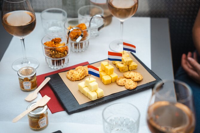 Amsterdam: Wine and Cheese Evening Cruise - The 1.5-hour cruise loop that works on any night