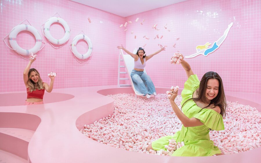 Amsterdam: WONDR Immersive Playground Experience Ticket - Confetti Showers, Marshmallow Pool Fun, and the Giant Teddy Factor