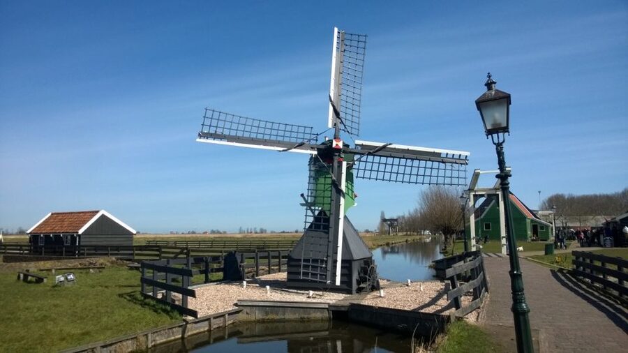 Amsterdam: Zaanse Schans 3-Hour Small Group Tour - Price and value: what $50 really buys you here