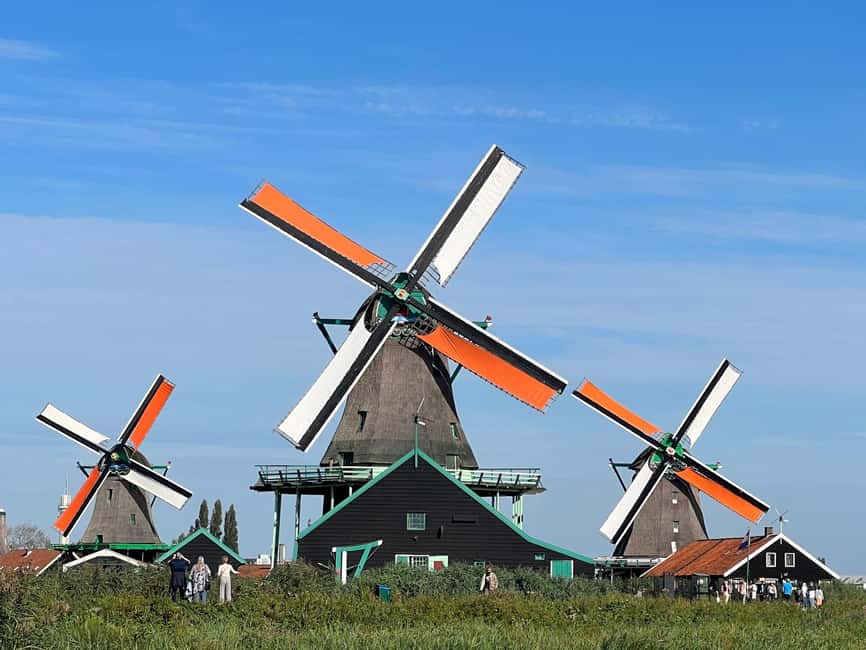 Amsterdam: Zaanse Schans and Giethoorn Guided Combo Tour - Zaanse Schans: Windmills, Clogs, and Cheese Like You Can See It
