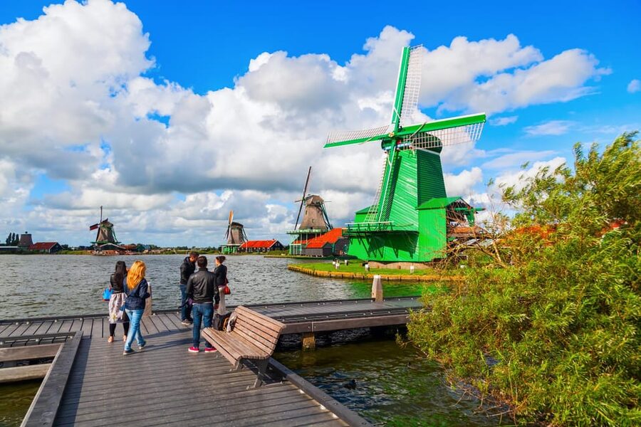 Amsterdam: Zaanse Schans, The Hague & Rotterdam Tour - Rotterdam’s modern hits: Sint-Laurenskerk to Erasmus Bridge and Cube Houses