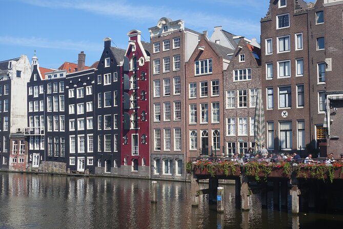 Anne Frank and Amsterdam Jewish History Walking Tour - Guides and Storytelling That Keep WWII Understandable