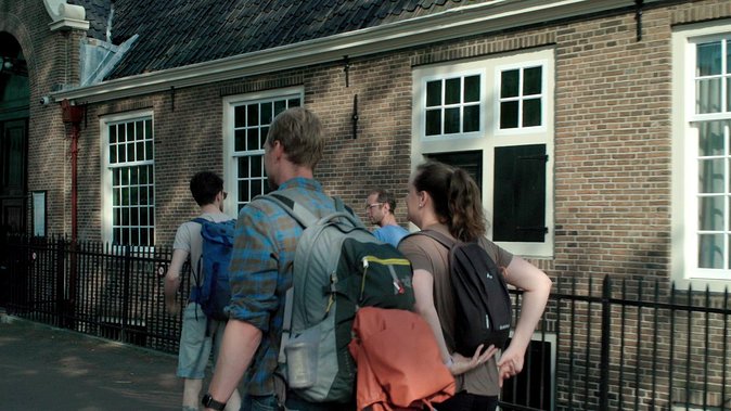 Anne Frank and the Jewish History of Amsterdam Private Tour - Hortus Botanicus and Plantage, a reset between heavy stops