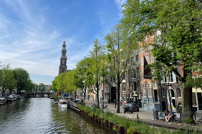 Anne Frank's Last Walk & See Anne Frank House in Virtual Reality - The Anne Frank statue stop near Westerkerk: a respectful checkpoint