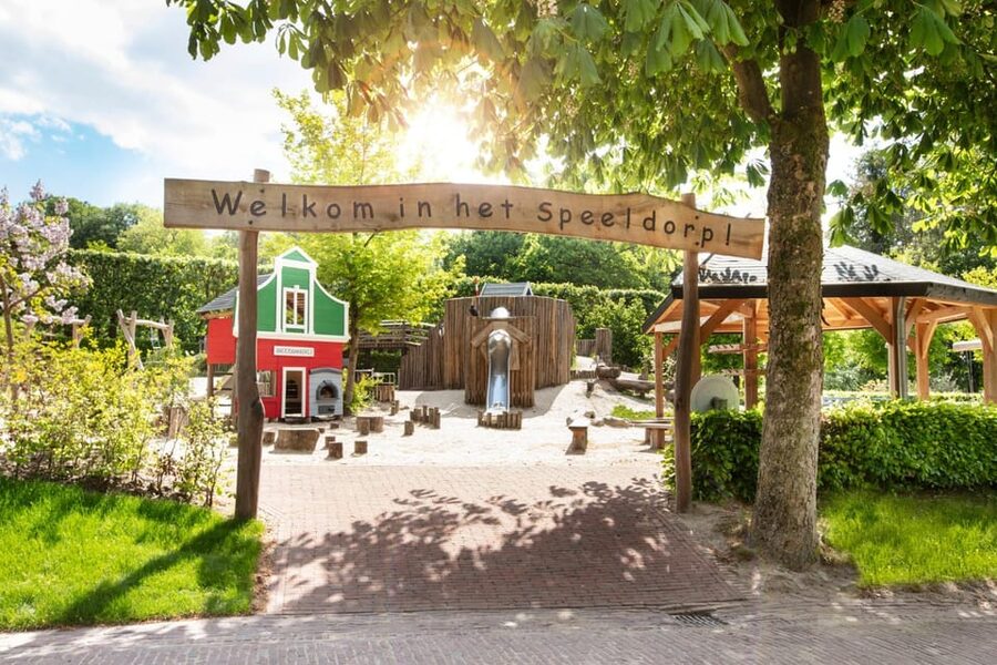Arnhem: Dutch Open Air Museum Entry Ticket - Entering the site: getting oriented without overcomplicating it