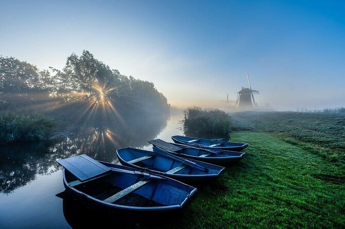 Best of Dutch Countryside: Giethoorn, Windmills, Secret Villages - From Amsterdam to Zaanse Schans: Windmills, Dikes, and Fast Start Energy
