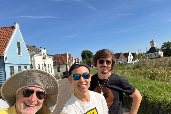 Best of Dutch Countryside: Giethoorn, Windmills, Secret Villages - Giethoorn, the Venice Feeling: Thatch Cottages, Wooden Bridges, and an Hour on the Water