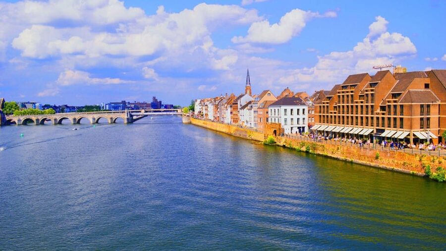 Best of Maastricht: Private Walking Tour with a Local - Private tour value: what $49 per person really means for your day