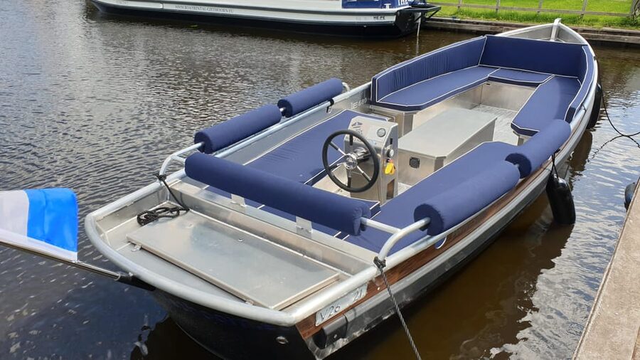 Boatrental 2 Hours 12 Person with Steeringwheel and cushions - Key Points I’d Care About