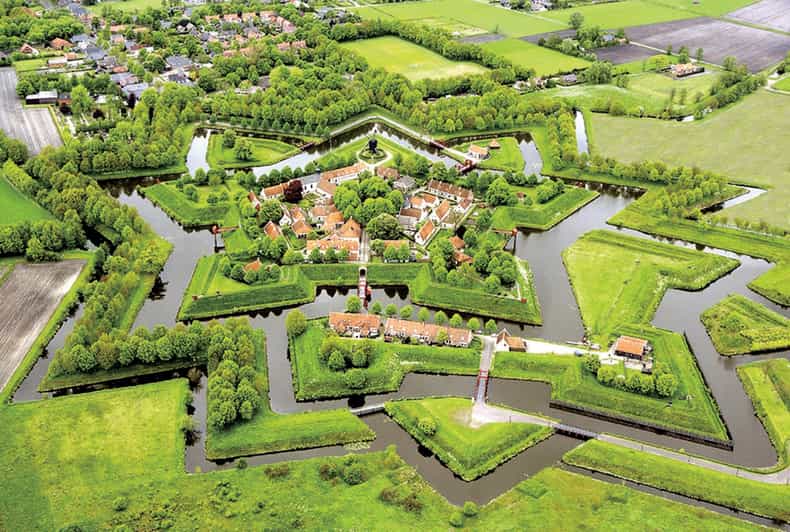 Bourtange: Fortress Museum Entry Ticket - Getting started at Vesting Bourtange Information Centre