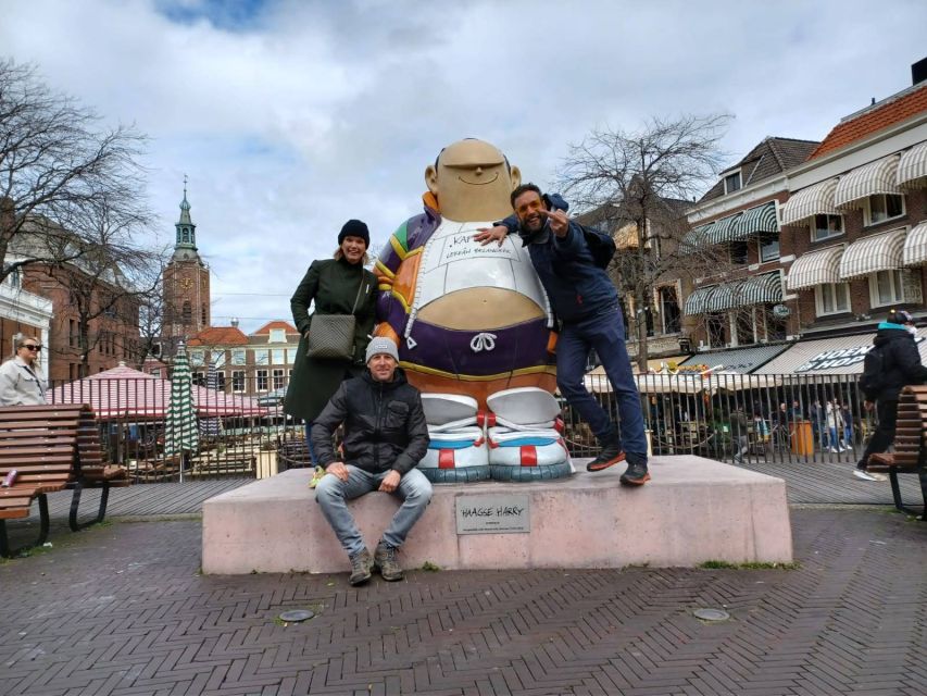 Centre The Hague On Foot with Wonderful Storyteller - 2hr - Noordeinde Palace and the Paleistuin garden pause for royal context