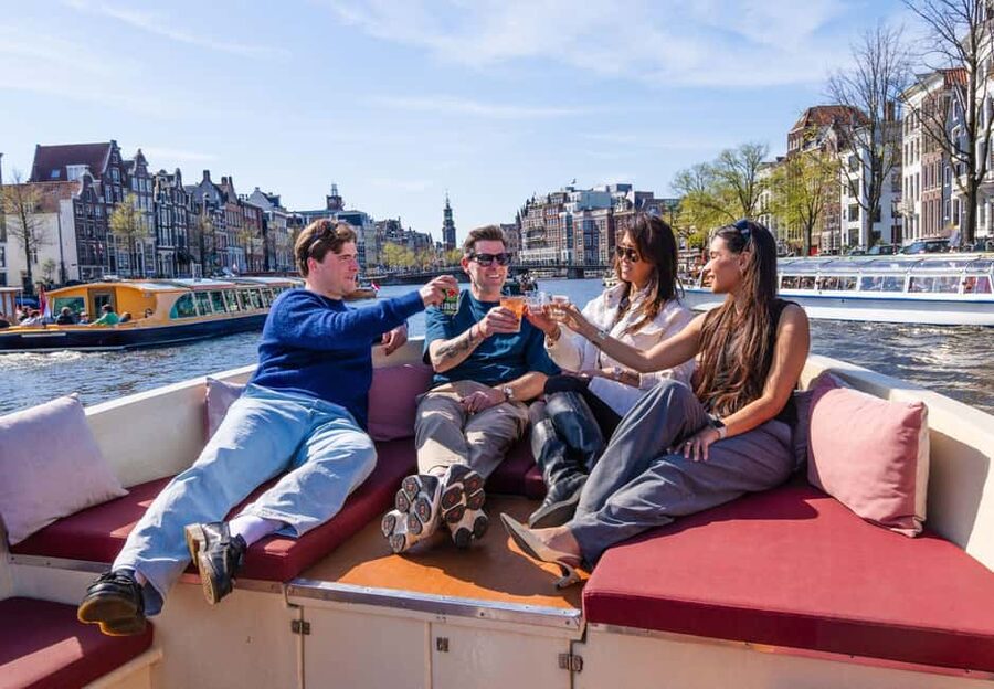 CHEESE AND DRINKS TOUR: A TASTE OF AMSTERDAM ON THE CANALS - Price and Value: Is $36 Worth It?