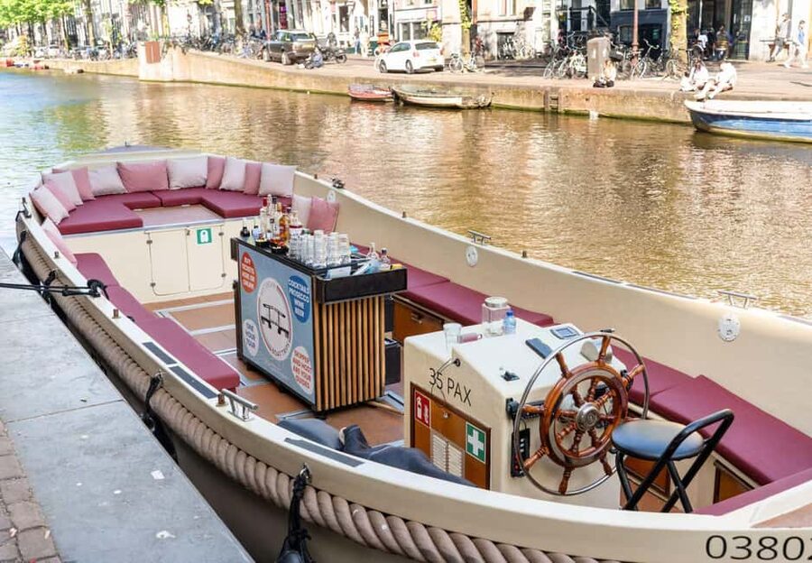 CHEESE AND DRINKS TOUR: A TASTE OF AMSTERDAM ON THE CANALS - Booking Advice, What to Do Right Now, and Final Thoughts