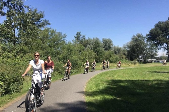 Cheese, Canals & Windmill Countryside E-Bike Tour Amsterdam - Windmill d’Admiraal: the one stop that adds real Dutch context