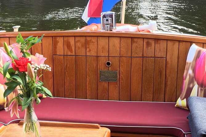 Cruise Amsterdam like a Local — Small Group 12 pax - Canal-ring views with the comfort of a small, enclosed boat