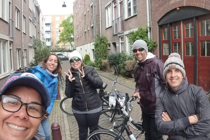 Daily group bike tour in Spanish. - Proeflokaal t Blauwe Theehuis: the middle-of-the-ride fuel stop