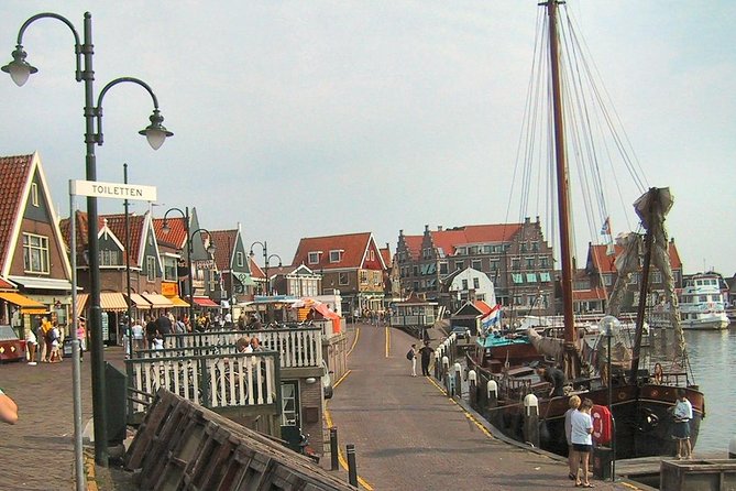Day Trip from Amsterdam to Zaanse Schans Windmills and Volendam - Price and Value: What You Pay For, and What You Save