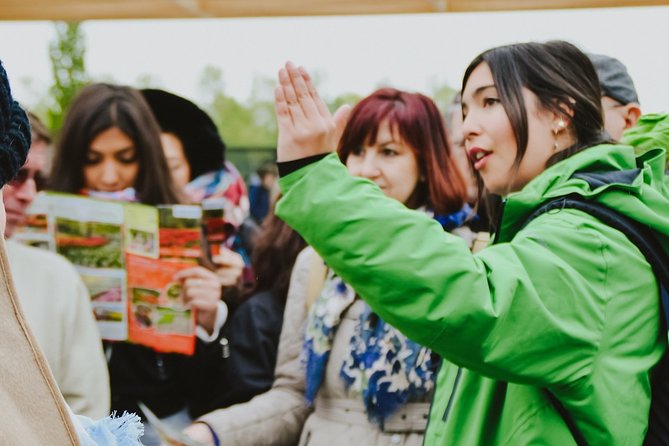 Day Trip to Keukenhof Gardens from Amsterdam with Tour Guide - The 3-hour park window: how to spend your free time wisely