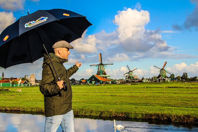 Day Trip to Zaanse Schans, Edam, Volendam and Marken from Amsterdam - Marken’s colorful houses, and what happens if weather turns