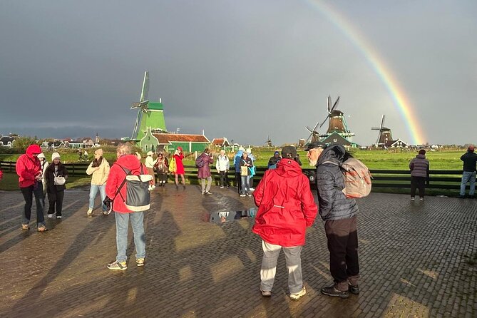 Daytrip Tour from Amsterdam to Zaanse Schans and Giethoorn - Zaanse Schans and Giethoorn in one round trip from Amsterdam
