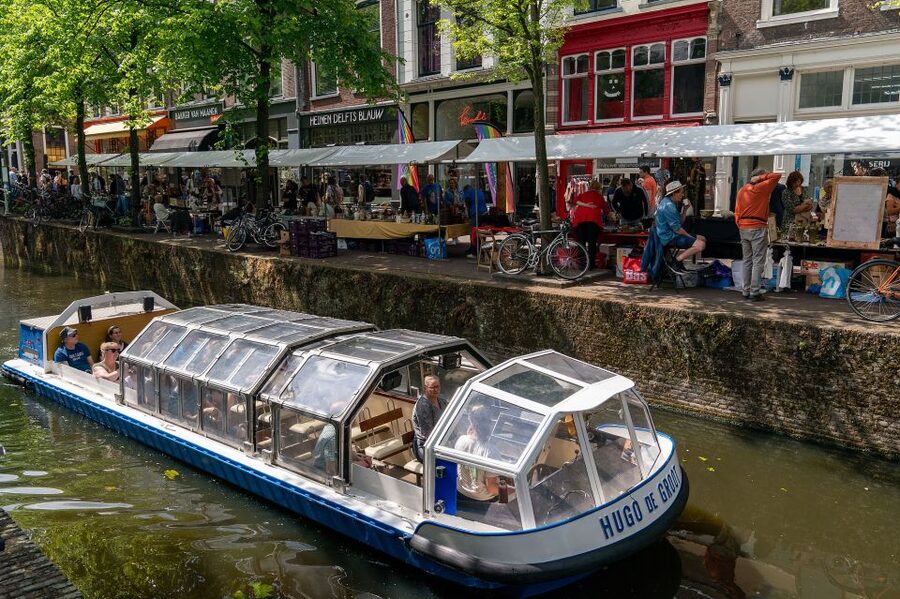 Delft: Canal Cruise with Guided Commentary - Price and value: what $15 buys you in real terms