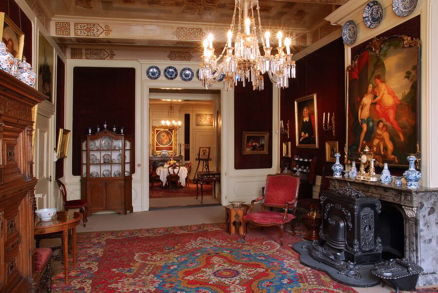 Delft: Canal House Museum 'Paul Tetar van Elven' Ticket - Who should book this museum house