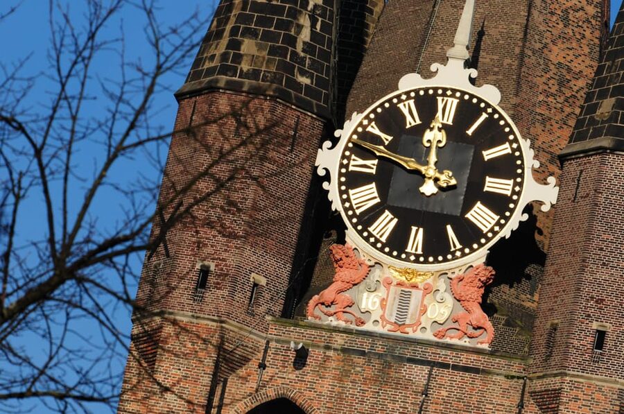 Delft: City Center Walking Tour - The Nieuwe Kerk, and what you’re looking for right away