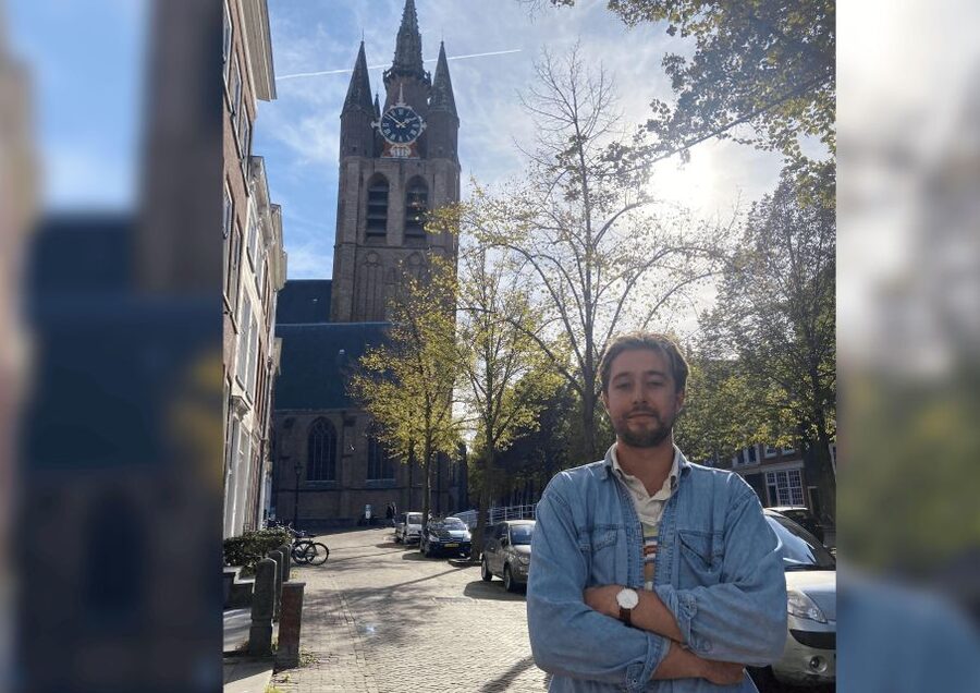Delft: Dive into the Golden Age on a Private Walking Tour - Market Square, churches, and canals: the Delft vibe you came for