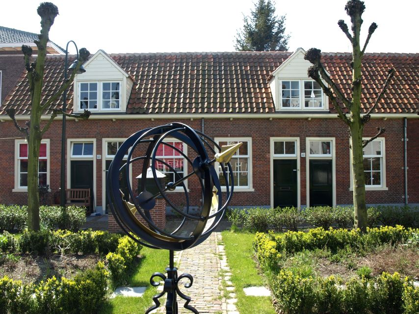 Delft: Guided Walking Tour - Delft Blue Pottery: What You’ll Notice Beyond the Color