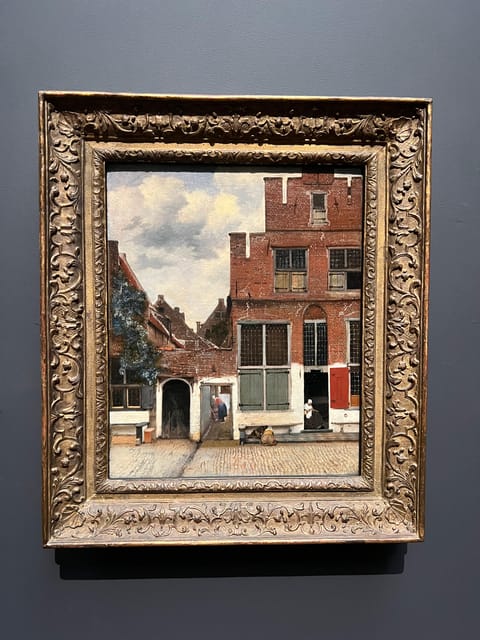 Deluxe Tickets for the RijksMuseum - Meeting point at Weteringschans 99, with Harry